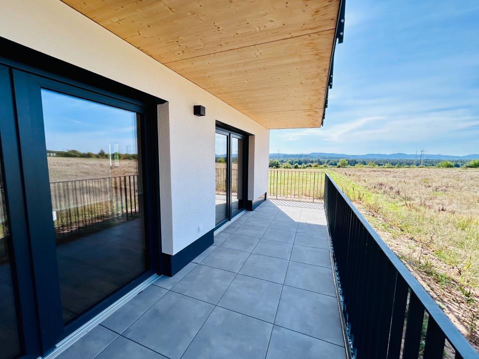 Thumbnail-Top Modernes 3 Zimmer Niedrigenergie Apartment mit großzügigem Balkon & Aufzug in Top Lage mit tollem Blick ins Grüne in Weilerbach als Erstbezug