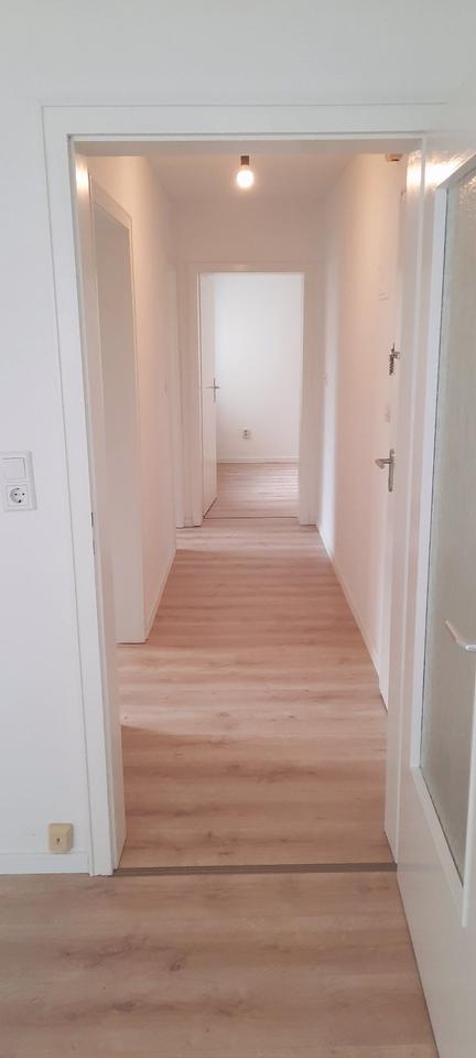 Thumbnail-Renovierte Wohnung Nähe Mall K-in Lautern für Single oder Paare