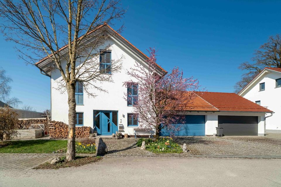 Thumbnail-Qualität statt Prunk – großes EFH, Sauna, Pool, Weinkeller Party