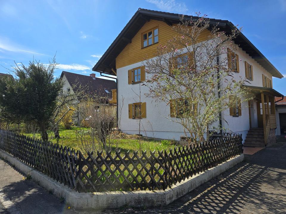 Thumbnail-Mehrfamilienhaus inkl. 3 separaten Wohneinheiten (79 kWhm²)