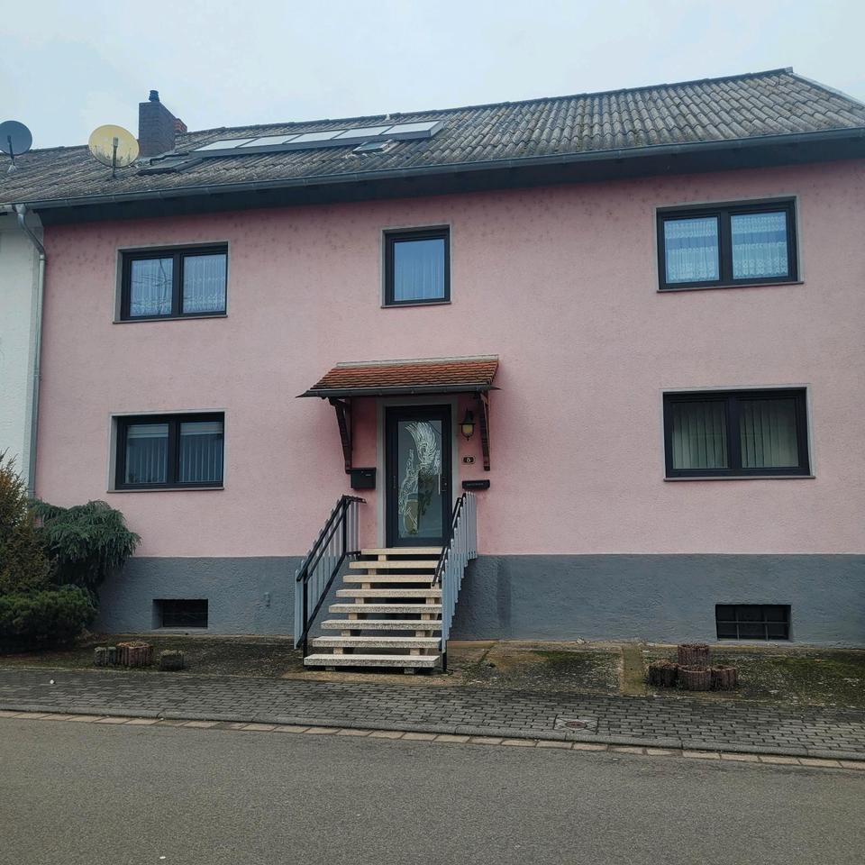 Thumbnail-Mehrgenerationenhaus in Differten zu verkaufen