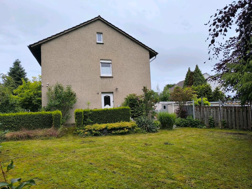 Thumbnail-Ein - zwei Familienhaus BJ 68 ca. 150qm