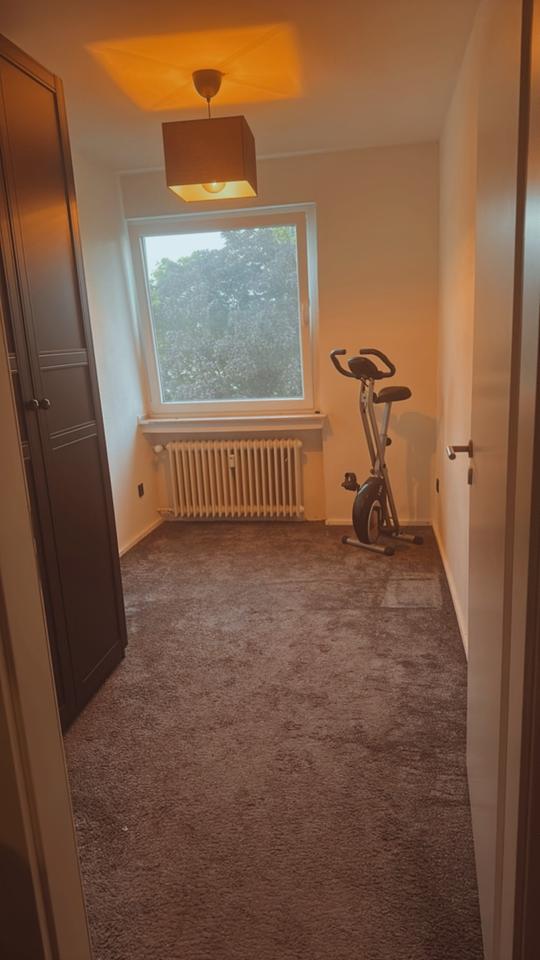 Thumbnail-• Großzügige Untermiete nahe Flughafen – Beschreibung bitte lesen