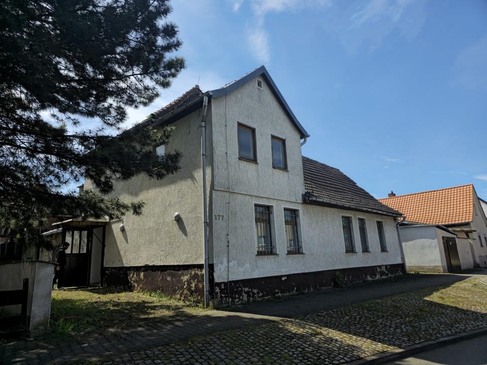 Thumbnail-Haus zu verkaufen – sanierungsbedürftig mit viel Potenzial