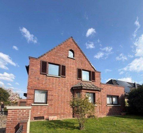 Thumbnail-Wohnen mit Freiraum: Einfamilienhaus mit weitläufigem Grundstück