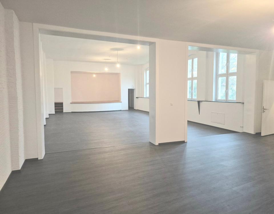 Thumbnail-332m², riesen Loft, Atelier bei Berlin, TOP Autobahnanbindung