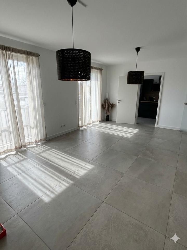 Thumbnail-Moderne 71qm 2- Raumwohnung mit Küche, Carport, Balkon