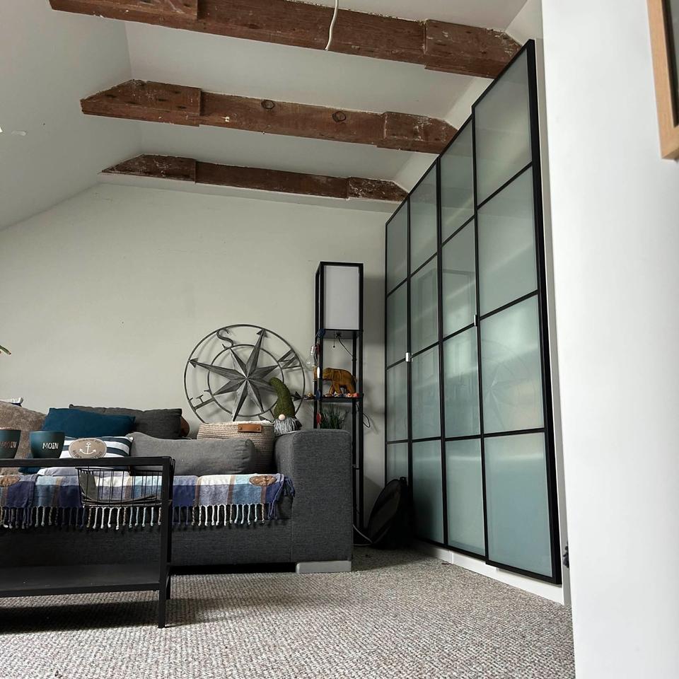 Thumbnail-Privat 2 Zimmer Dachgeschosswohnung Handwerker willkommen