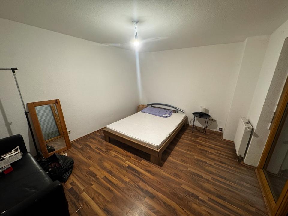 Thumbnail-Zimmervermietung Wohngemeinschaft 12-15 qm mit Balkon