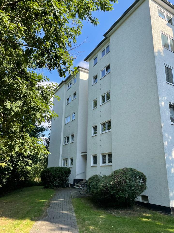 Thumbnail-2-Zimmer Wohnung mit Balkon mit Einbauküche und Tageslichtbad