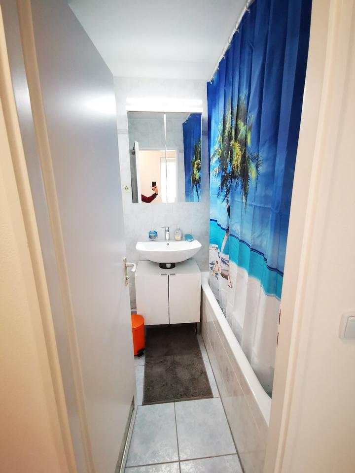 Thumbnail-Vermiete WG Zimmer Rainfarnstraße München U2