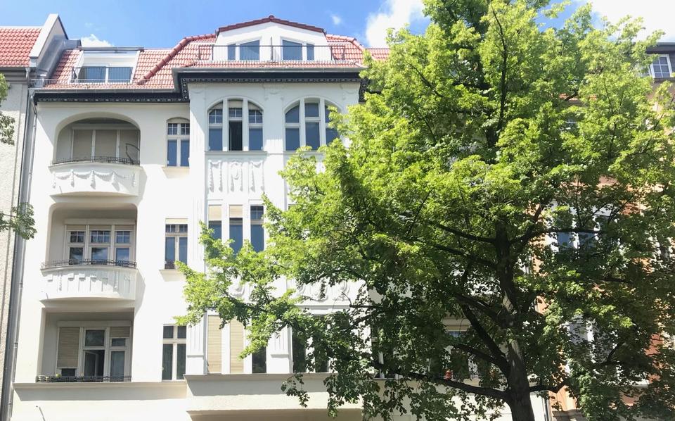 Thumbnail-Spacious 2 bedrooom apartment in Pankow Florakiez district with kitchen to rent
