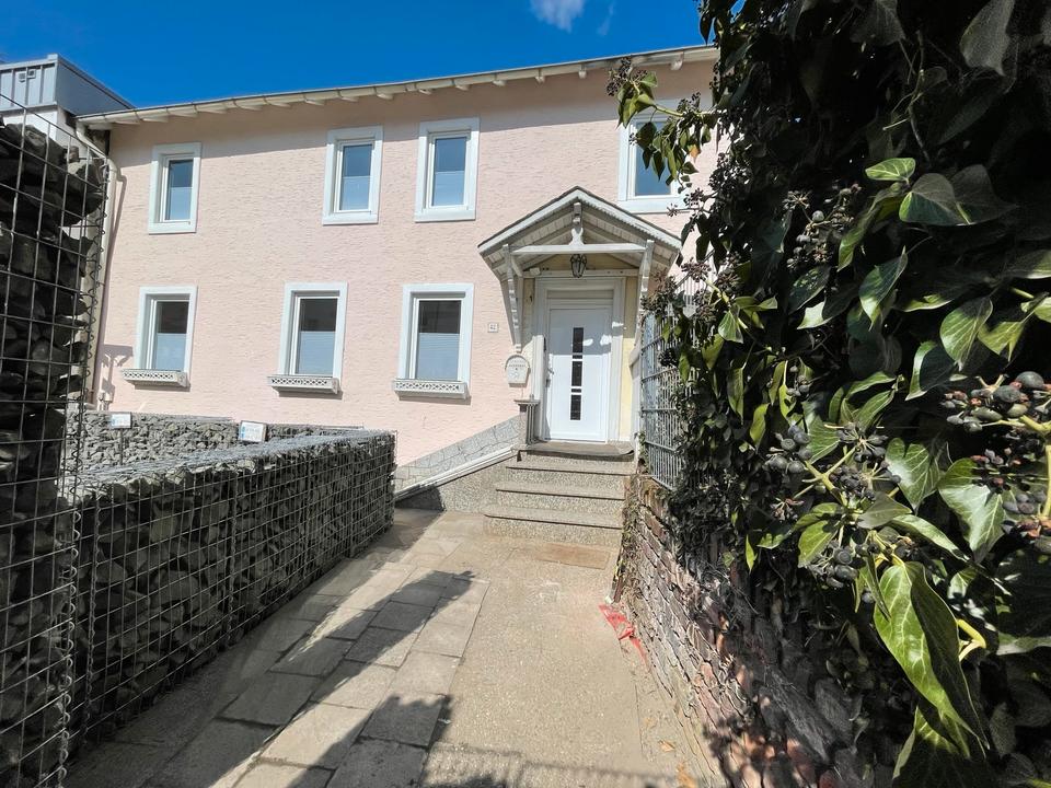 Thumbnail-Erstbezug nach Sanierung __WohnungHaus 5 ZKB, G-WC, Keller