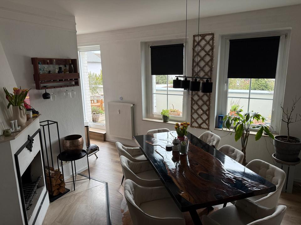 Thumbnail-Schöne Altbauwohnung mit großzügigem Balkon, begehbarem Kleidersc