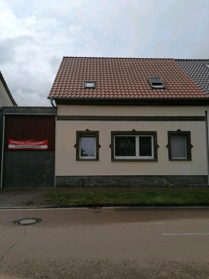 Thumbnail-Gepflegtes Stadthaus mit großzügigem Grundstück