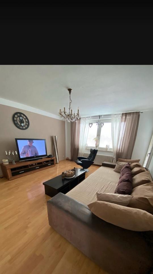 Thumbnail-Helle 3 Zimmerwohnung mit zwei Balkone in D-Unterraht Privat