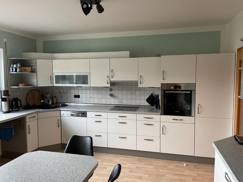 Thumbnail-3 ZKB 122qm Einbauküche große Terrasse renoviert Panoramablick