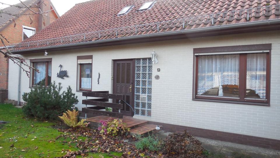 Thumbnail-Zentral gelegenes Einfamilienhaus mit Garten in Lamspringe