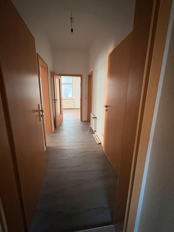 Thumbnail-3-Raum Wohnung in Crimmitschau zu vermieten