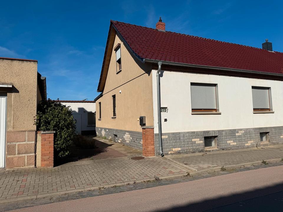 Thumbnail-Einfamilienhaus Doppelhaushälfte mit großem Garten (739 m²)