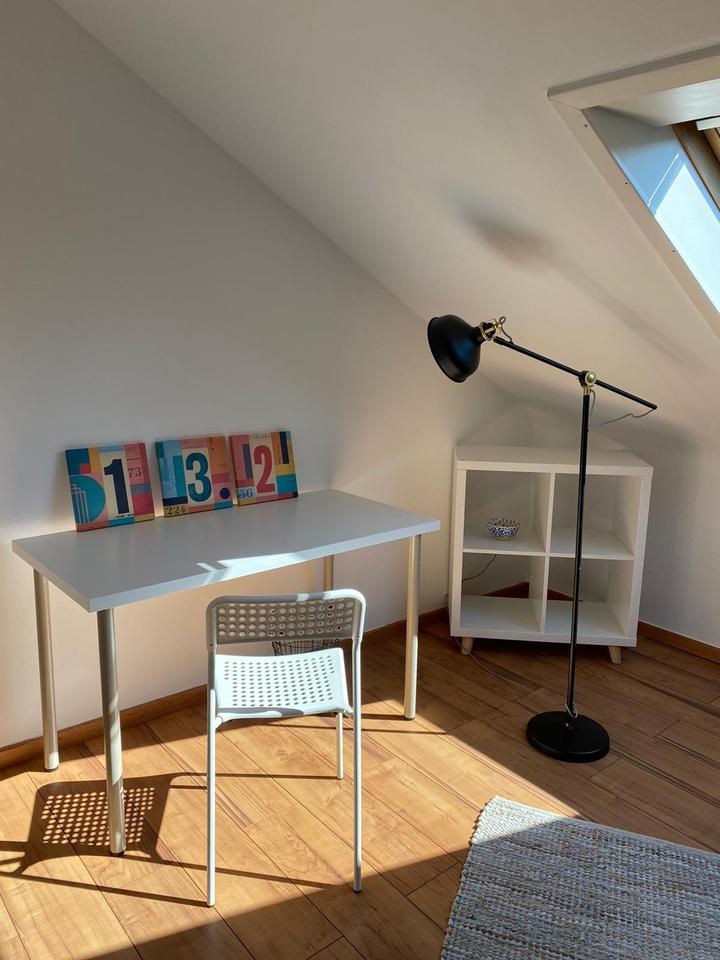 Thumbnail-Möbliertes WG Zimmer mit Blick über Stuttgart-Rohracker