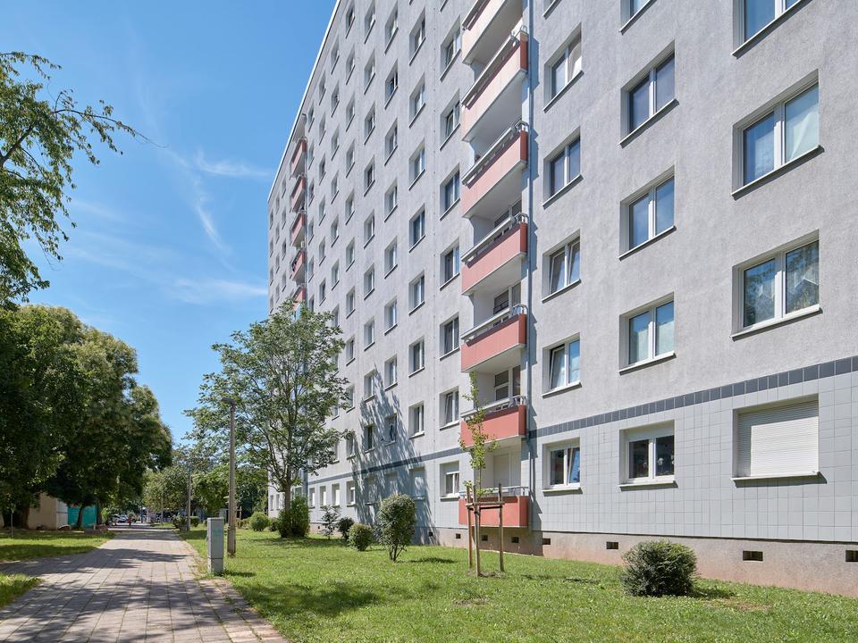 Thumbnail-Dein neues Zuhause ab Juni: Frisch renovierte Wohnoase mit super Anbindung!