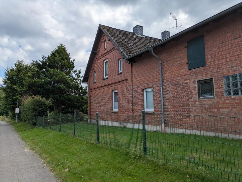 Thumbnail-Großes Grundstück mit vermietetem Haus in Rosengarten-Eckel