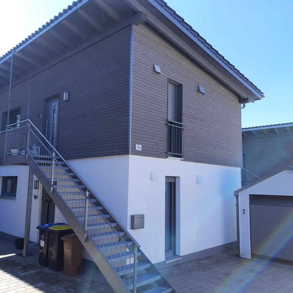 Thumbnail-Schöne 3 Zimmer Wohnung mit Garage und Balkon in Krumbach