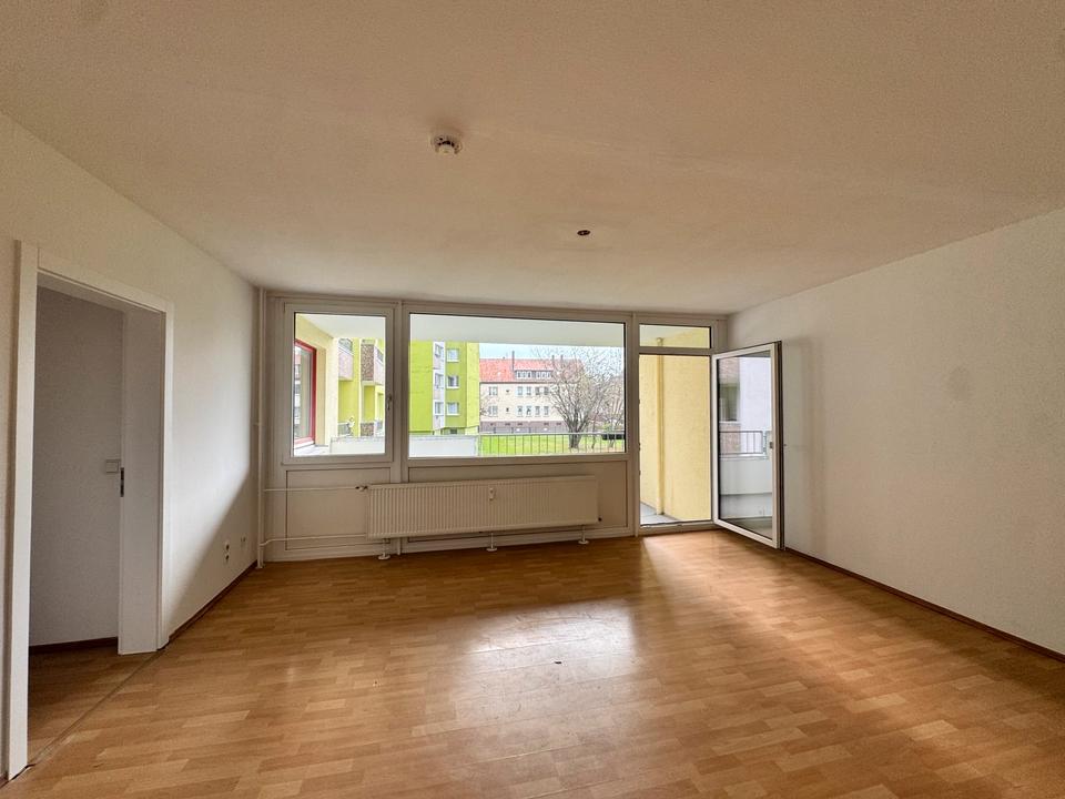 Thumbnail-Helle 3-Zimmer-Wohnung mit Balkon und Garage in Empelde