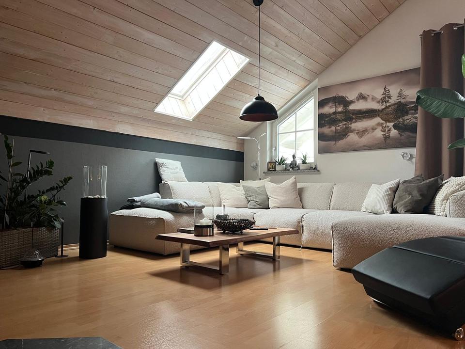 Thumbnail-Traumhaft gemütl. Dachgeschoßwohnung 70 qm ab 01.03. zu vermieten