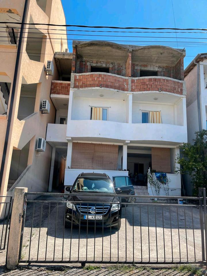 Thumbnail-Haus in Montenegro von Privat zu verkaufen