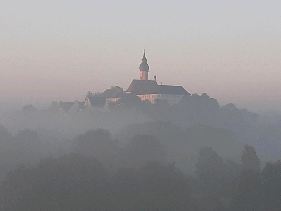 Thumbnail-1 Zimmer mit Bad und kl. Garten