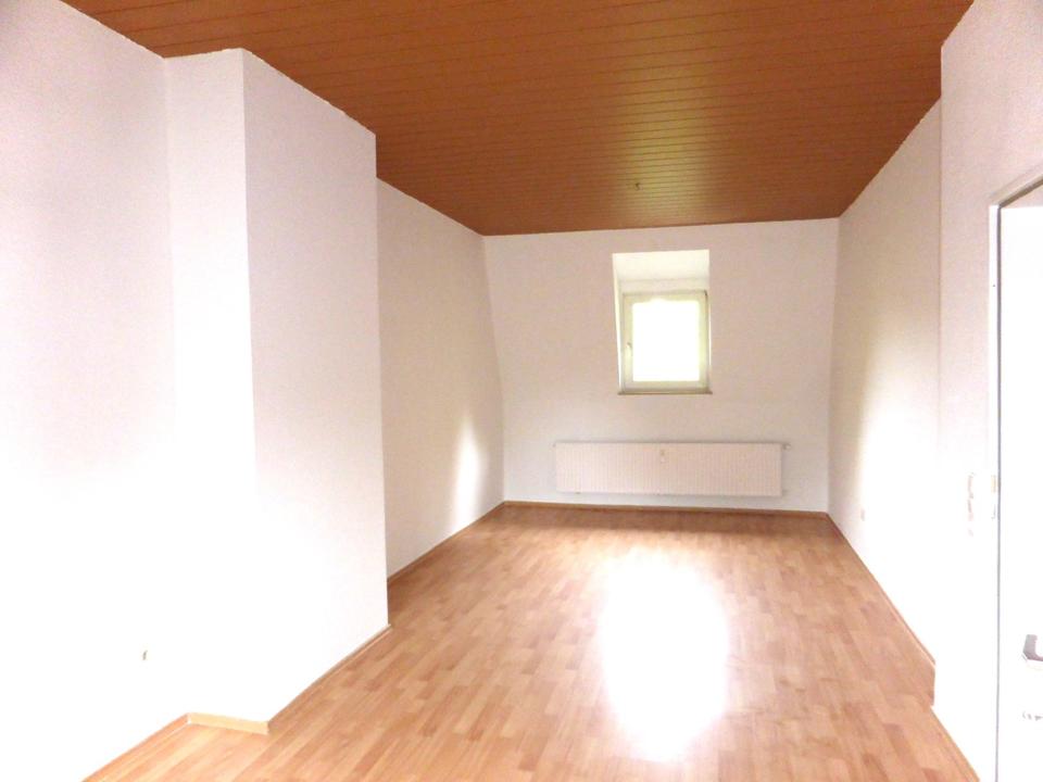 Thumbnail-3-Zimmer-Wohnung mit Altbau-Charme im Denkmalobjekt