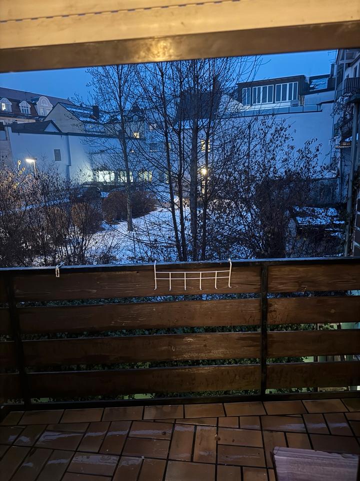 Thumbnail-Großes Zimmer mit Balkon in Deggendorf