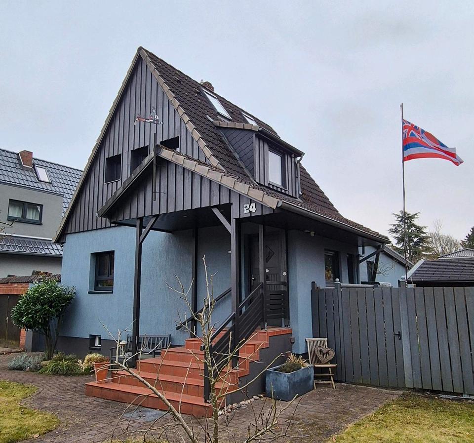 Thumbnail-Einfamilienhaus direkt am Naturschutzgebiet - Courtagefrei