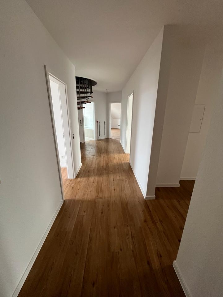 Thumbnail-Geräumige 4-Zimmer Wohnung in Garbsen