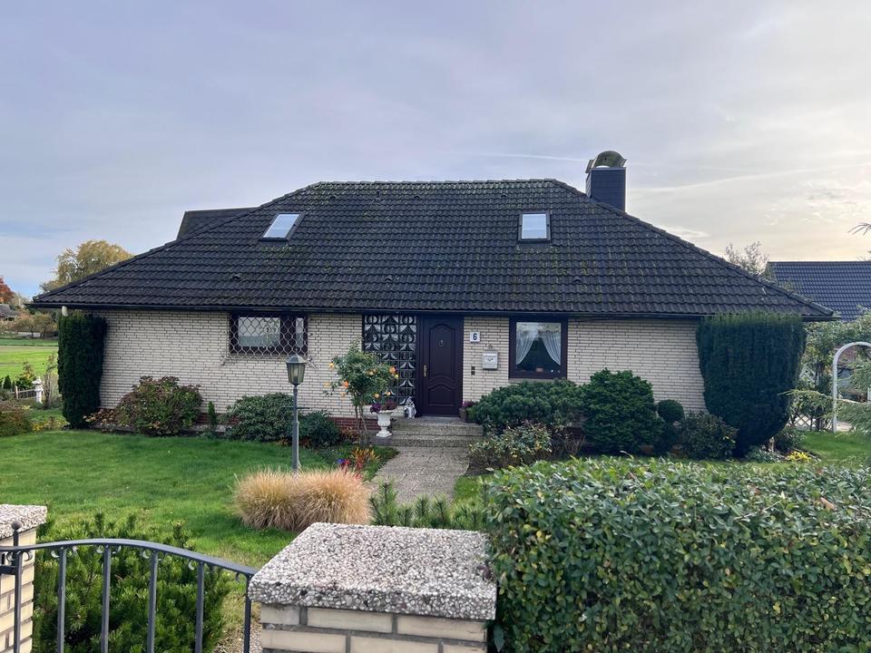 Thumbnail-Großzügiges EinZweifamilienhaus in traumhaft schöner Umgebung