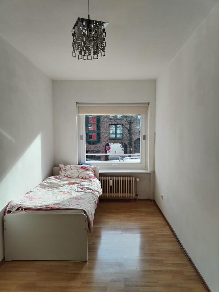 Thumbnail-Helles WG-Zimmer in Harburg Rathaus ab sofort