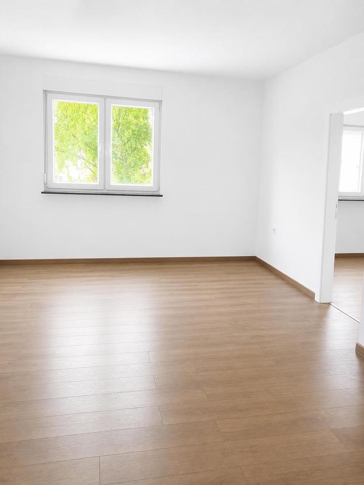 Thumbnail-Erstbezug- Großzügige 3-Zimmer-Wohnung (inkl. Küche + Stellplatz)