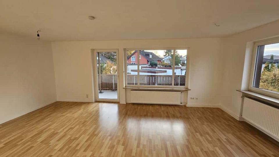 Thumbnail-Großzügige 5-Zimmer-Wohnung mit großem Balkon