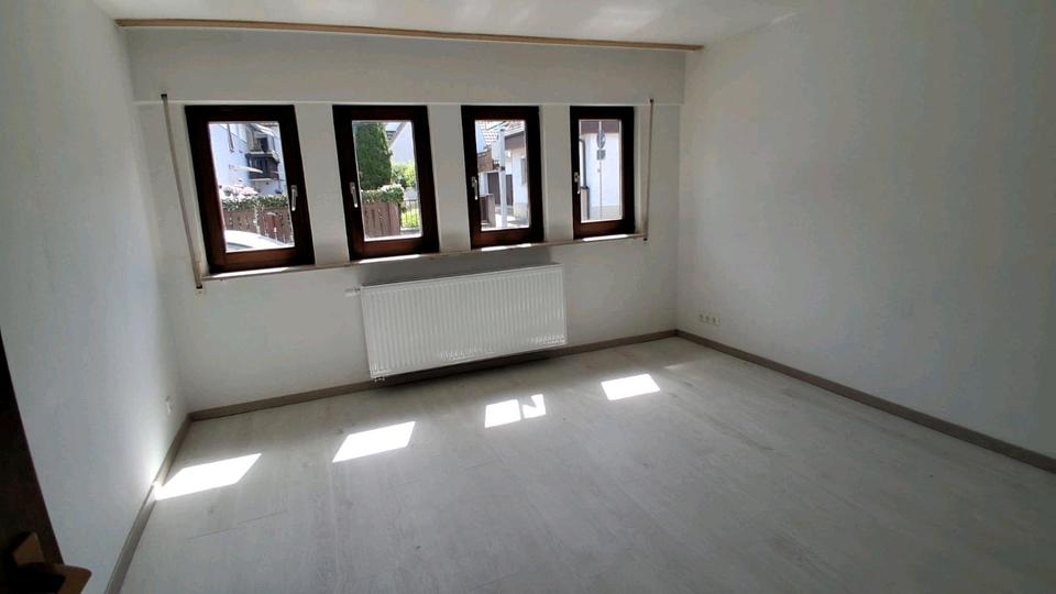 Thumbnail-3- Zimmer Erdgeschosswohnung zu vermieten in Rheinstetten