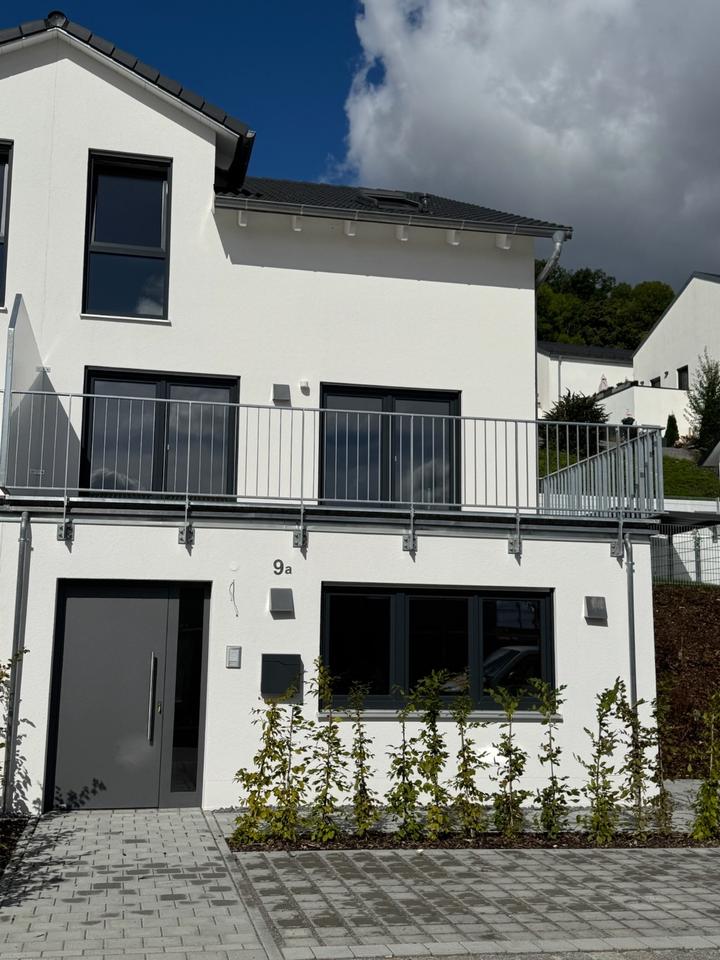 Thumbnail-Doppelhaushälfte, Erstbezug Teublitz mit autarker Einliegerwohnung, 24km bis Regensburg