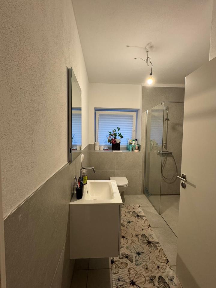 Thumbnail-Modernisierte 3 Zimmer EG-Wohnung