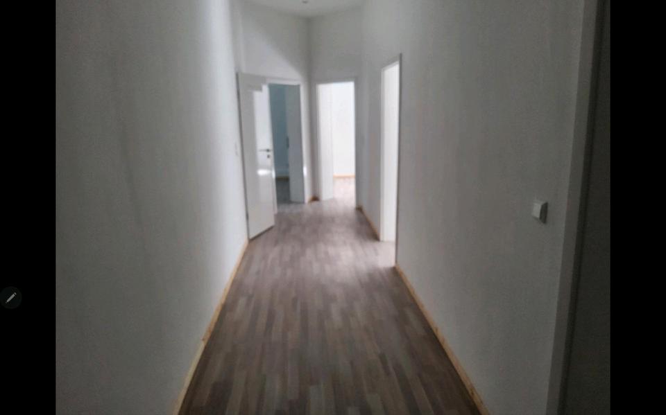Thumbnail-4.Zimmer Wohnung 100 m2 zu Vermieten Nordstadt BHF nähe
