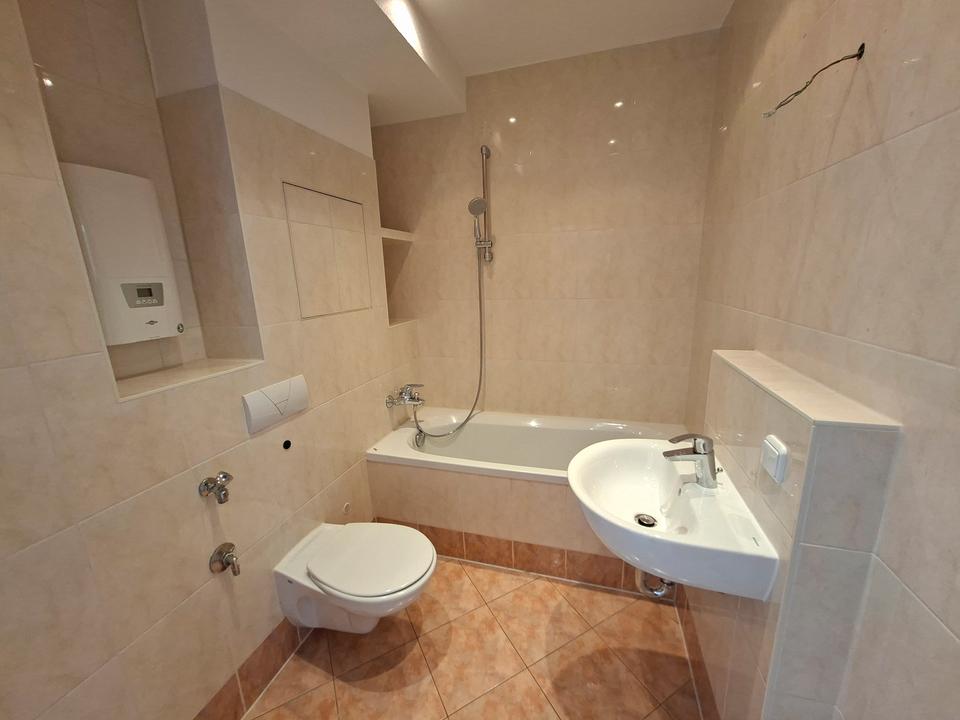 Thumbnail-3-Raumwohnung mit Wanne und Balkon