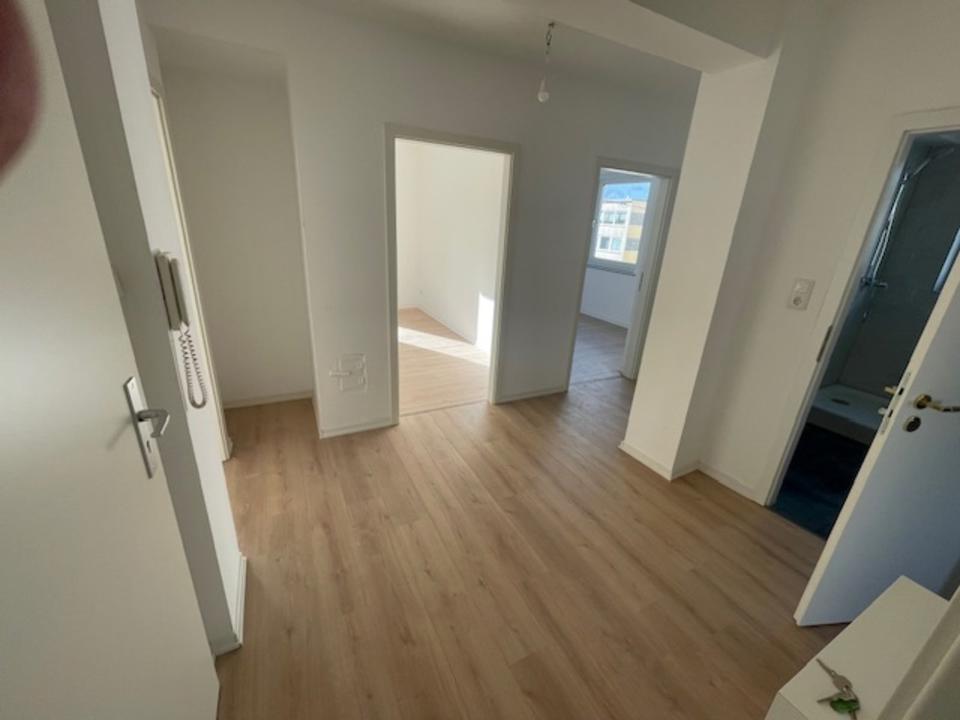 Thumbnail-Erstbezug nach Kernsanierung 3 Zi Wohnung, 77qm, Balkon, Aufzug,