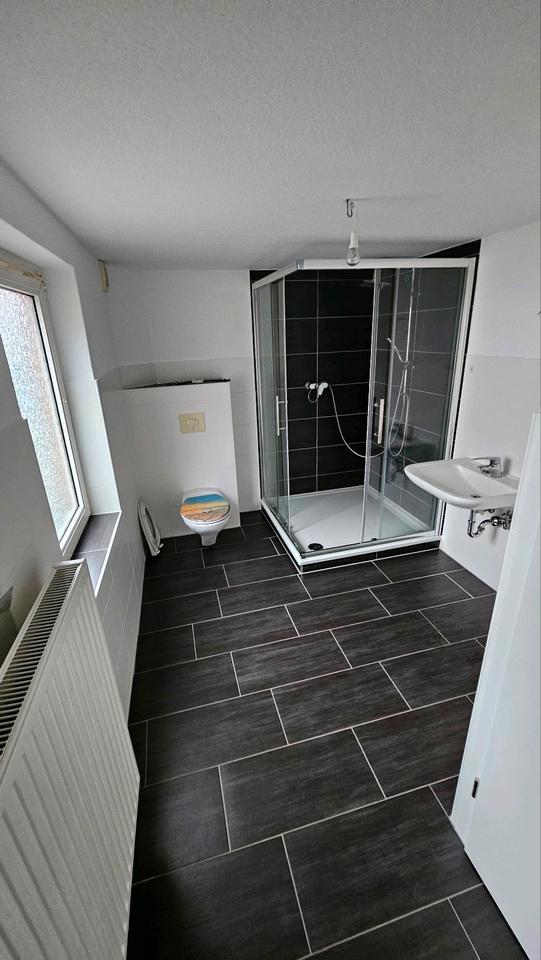 Thumbnail-Frisch renovierte 3-Zimmer Wohnung,2 Familienhaus in Rhüden