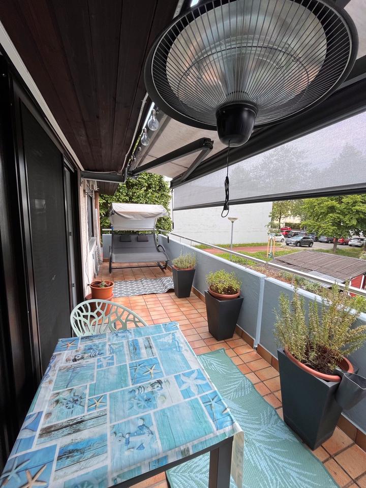 Thumbnail-2,5 Zimmer Wohnung mit großen Balkon