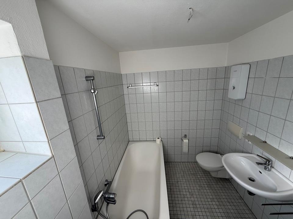Thumbnail-Bezahlbar. Praktisch. Bezugsfrei - 2 Zimmer Wohnung mit Balkon am Hageberg