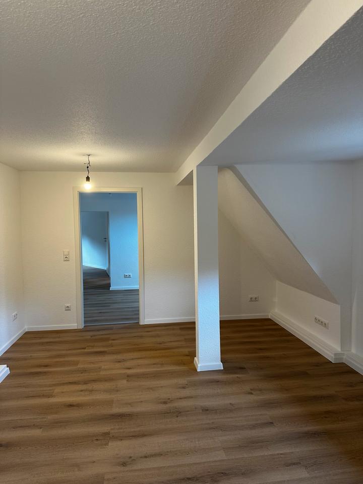 Thumbnail-Kernsanierte 3,5 Zimmer Wohnung in Bochum Eppendorf